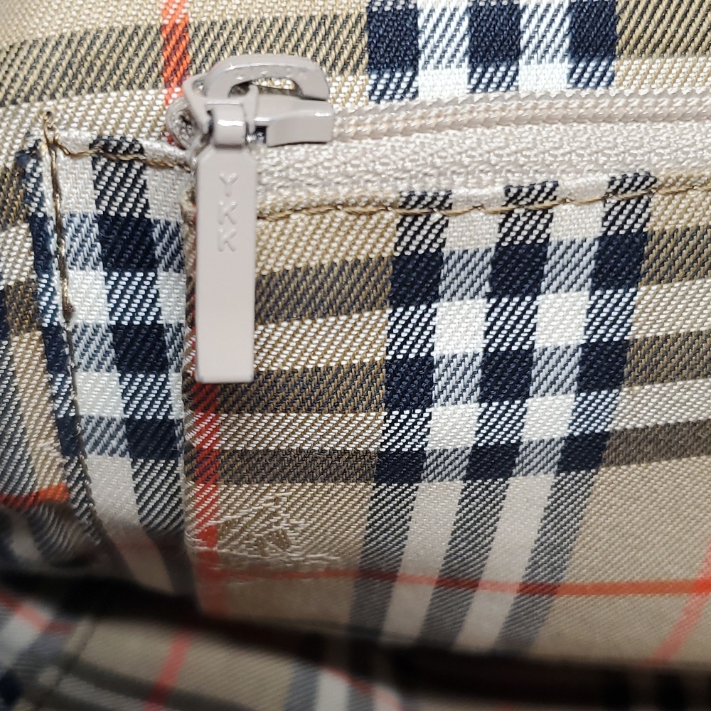 Authentic Vintage Burberry Plaid Interior Handbag With COA - Picture 13 of 15